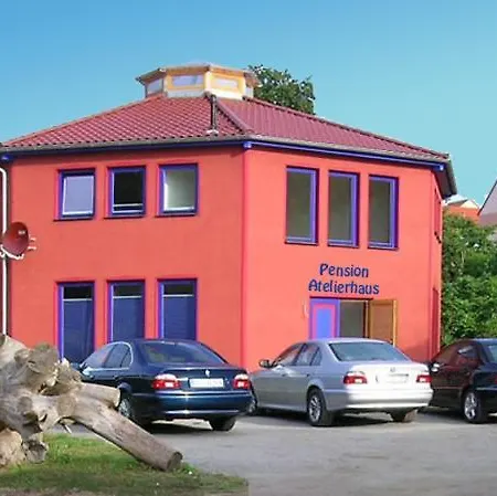Guest house Atelierhaus *